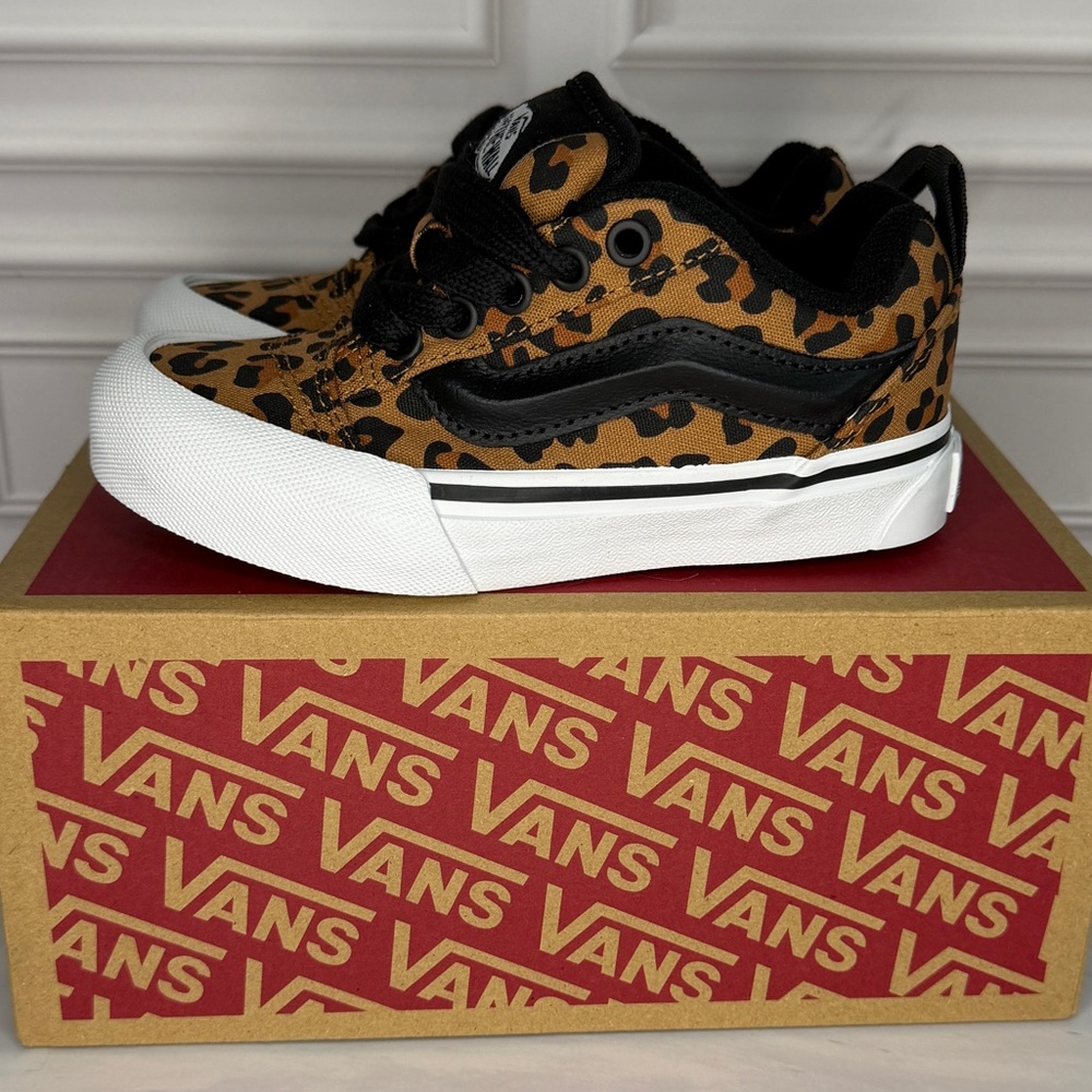 Vans Girl Size 11 Tan and Black Leopard Sneakers | Brand New in Box - Picture 4 of 6